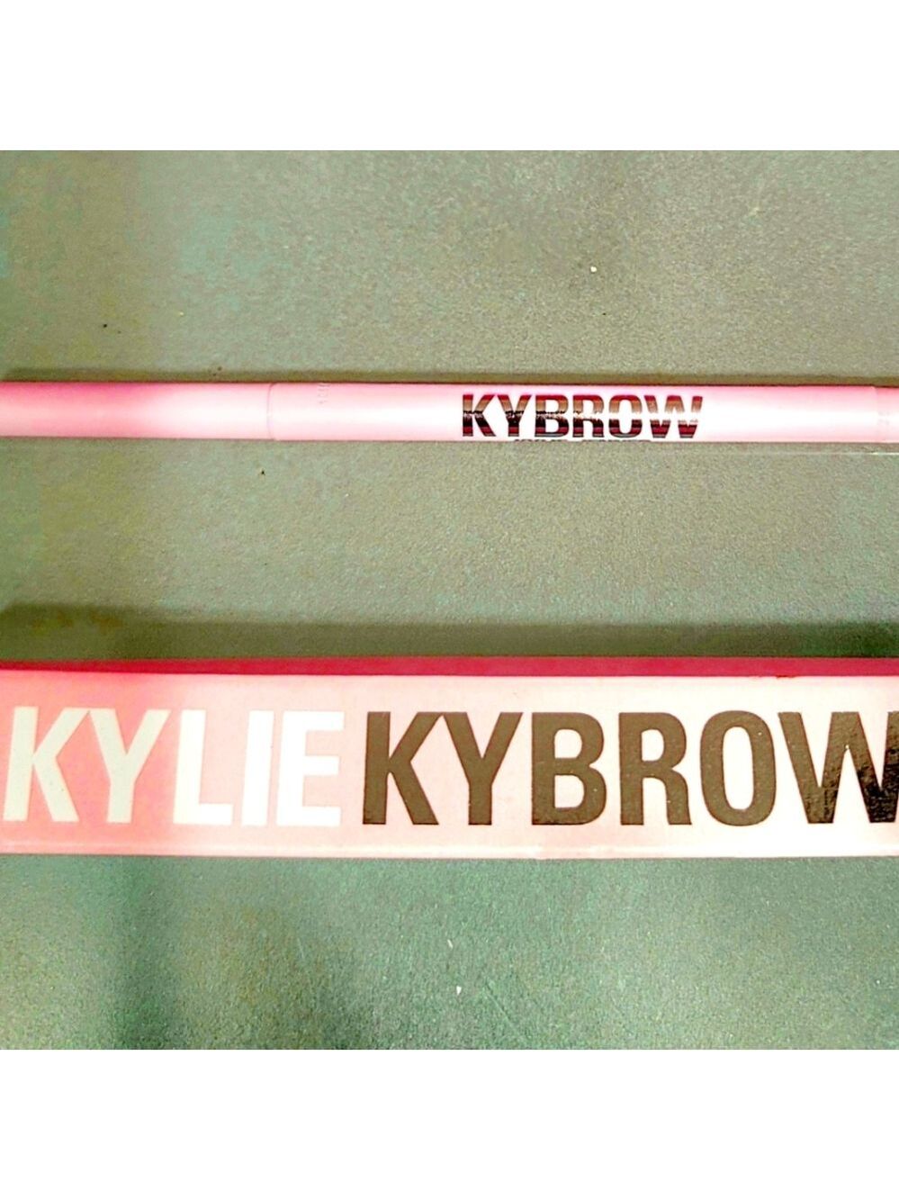 NEW! KYLIE JENNER Kybrow Pencil in 004 Medium Brown
